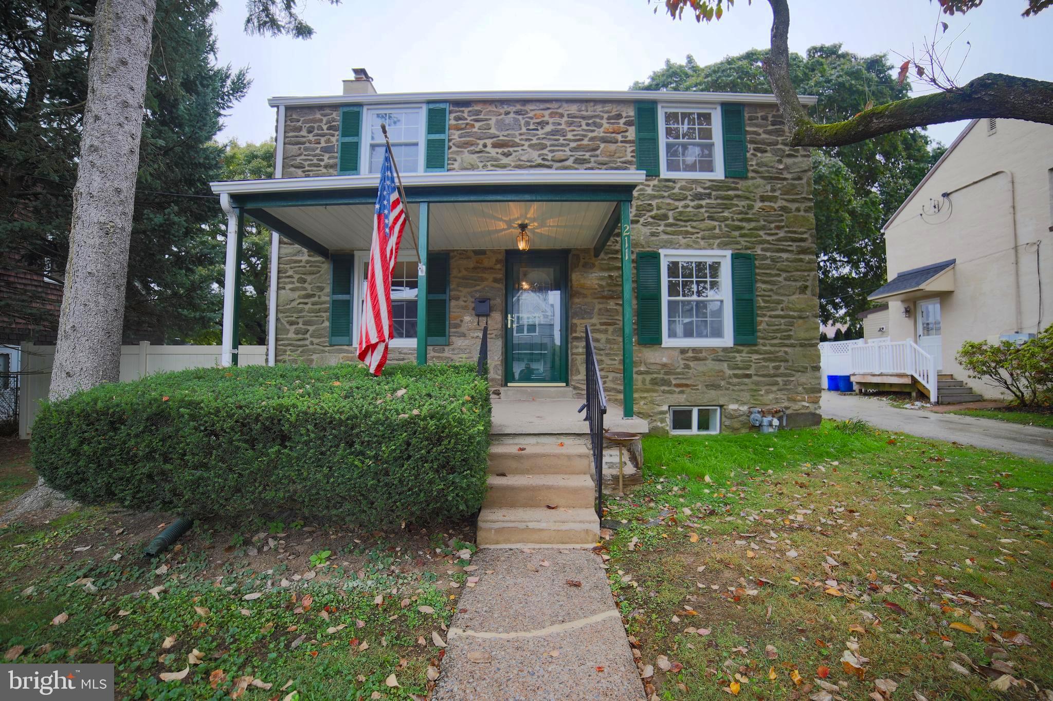 211 1st Ave
