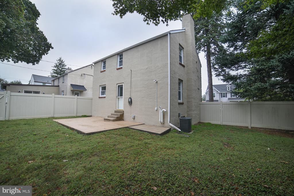 211 1st Ave