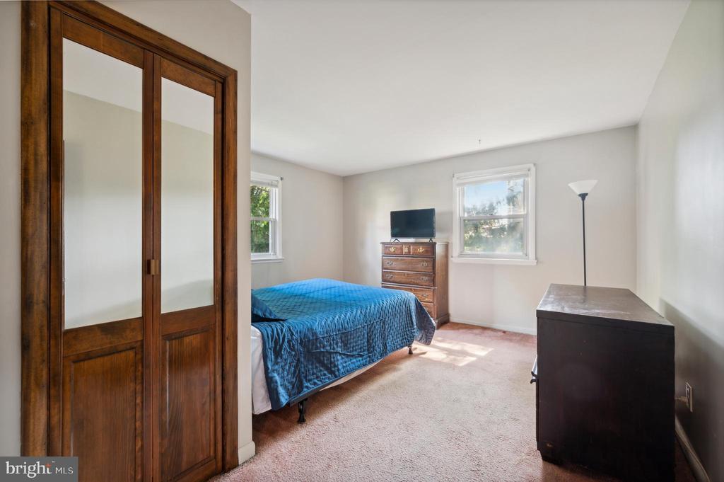 215 S Bishop Ave