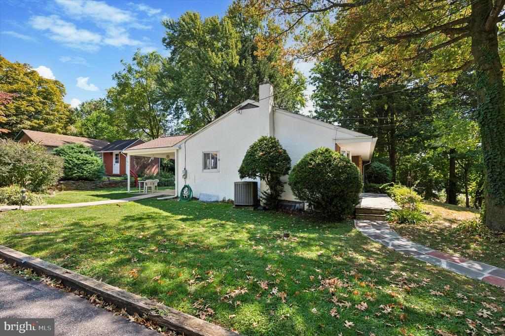 215 S Bishop Ave