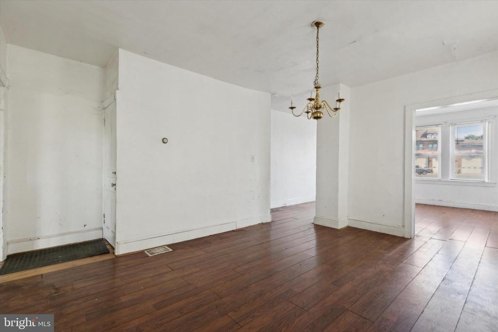 32 Darby Rd