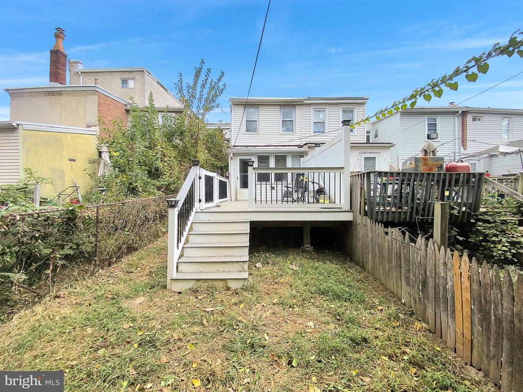 78 N Sycamore Ave