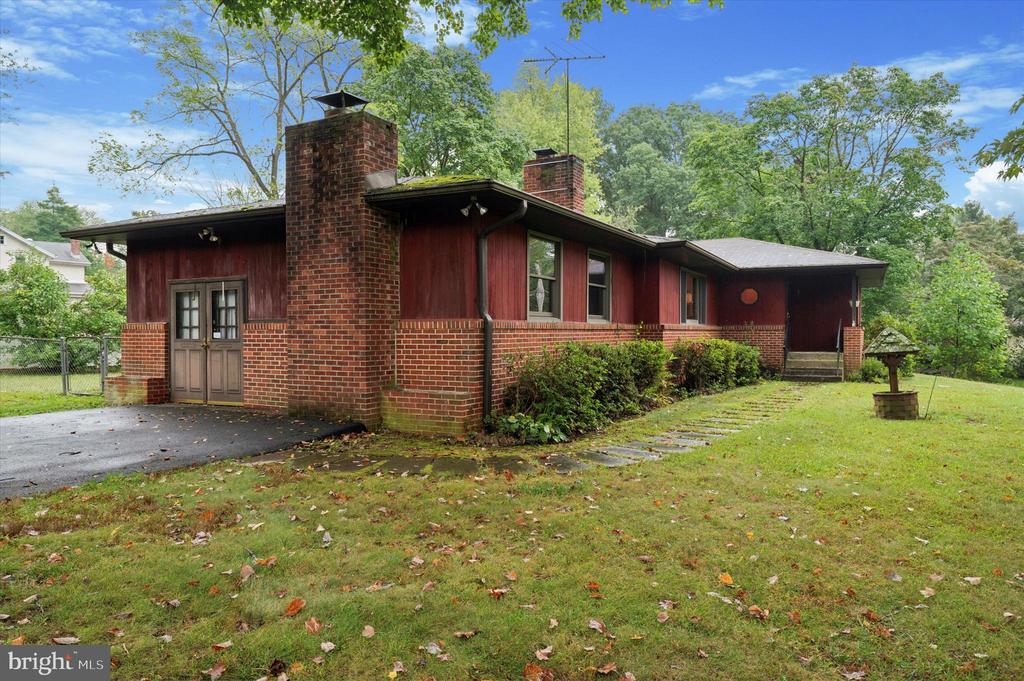 1 Summit Ave