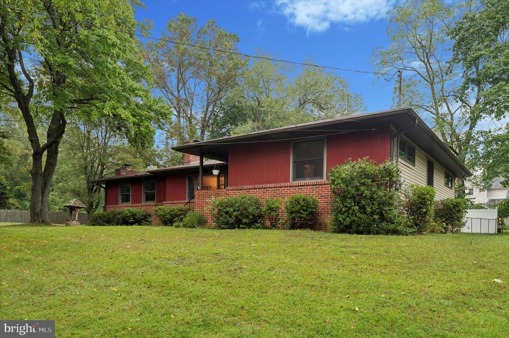 1 Summit Ave