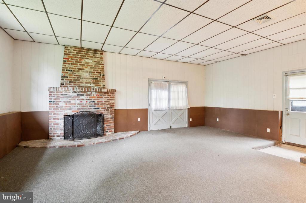 1 Summit Ave
