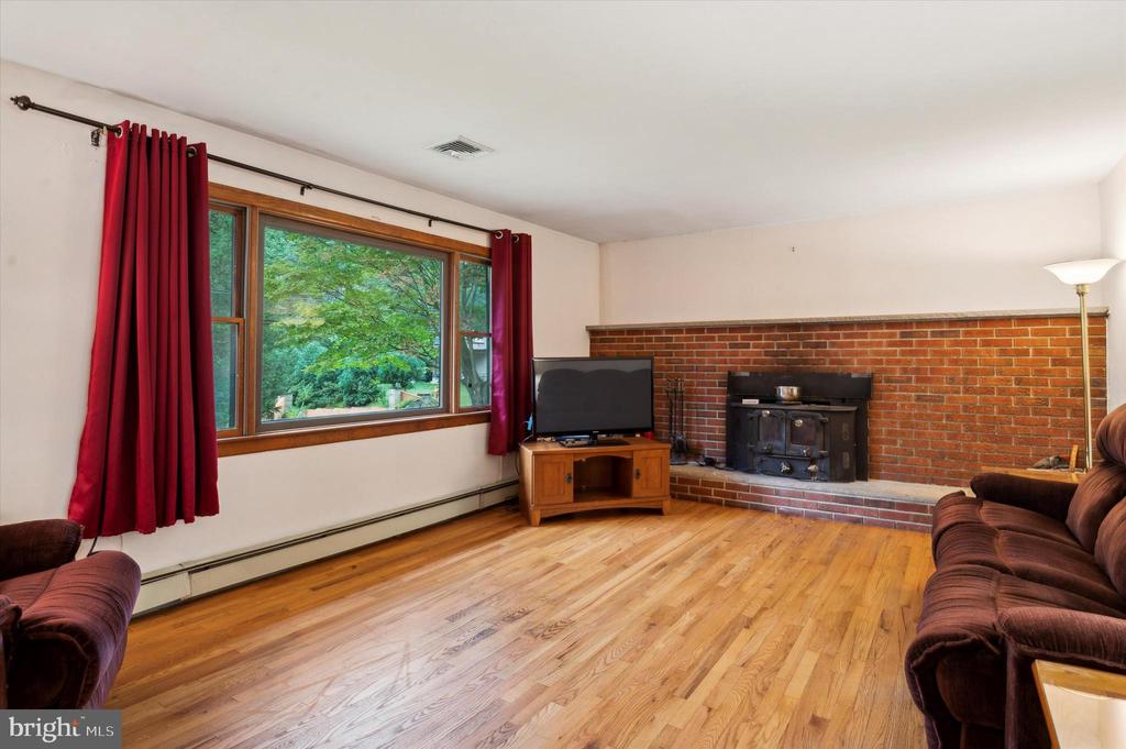 1 Summit Ave