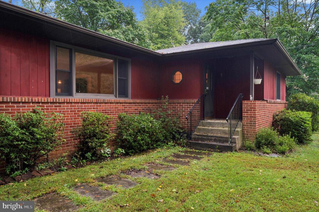 1 Summit Ave