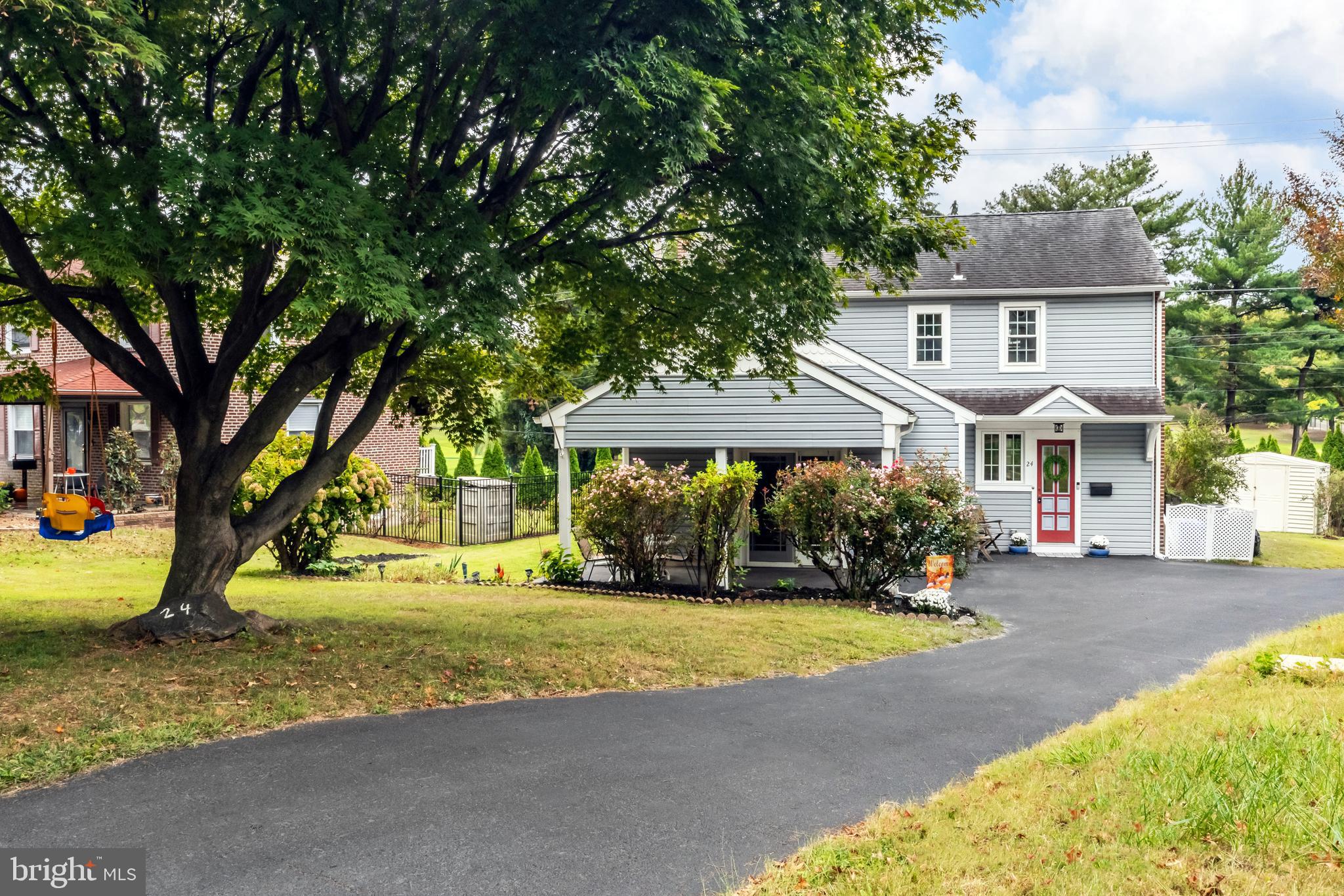 24 Myrtle Ave