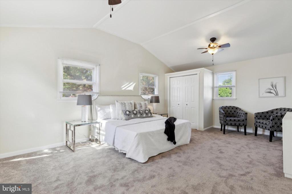 32 Upland Rd
