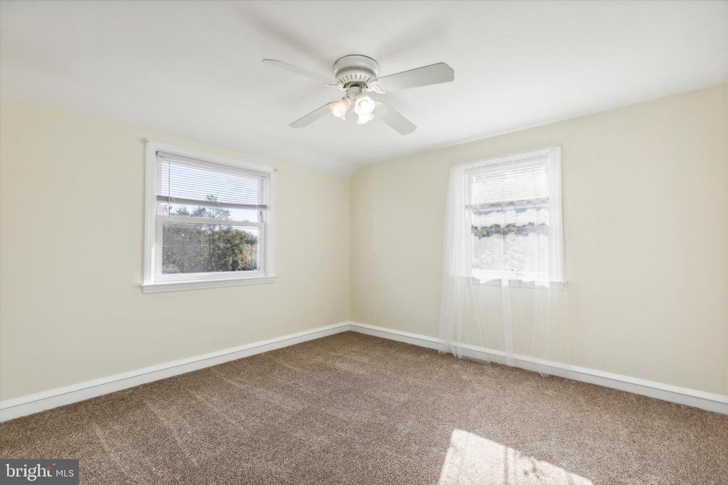 32 Upland Rd