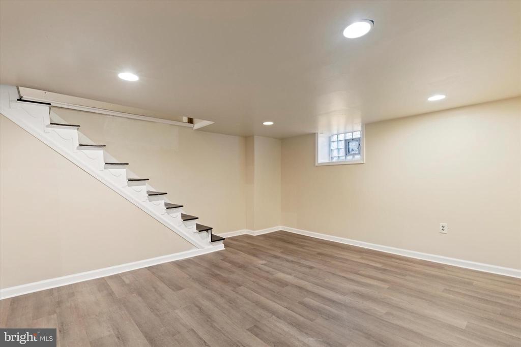 32 Upland Rd
