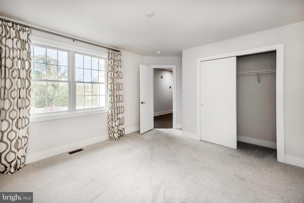 518 Wyola Farm Rd