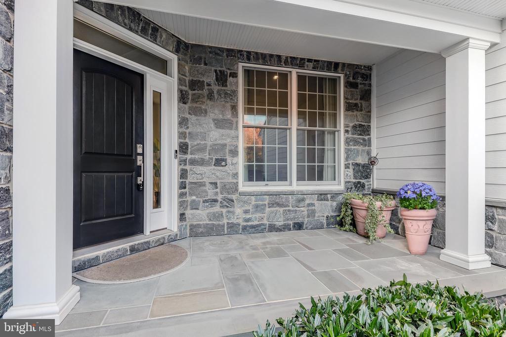 518 Wyola Farm Rd
