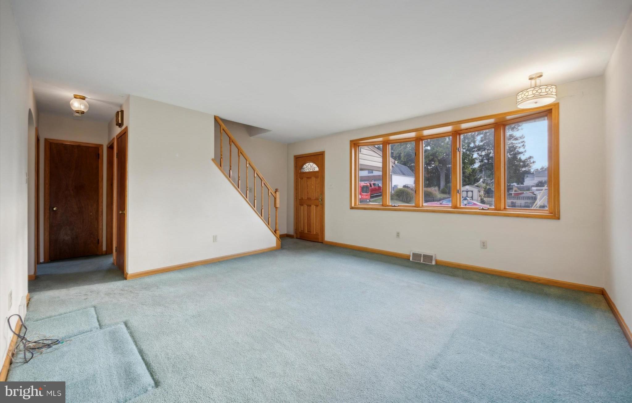 2573 Radcliffe Rd
