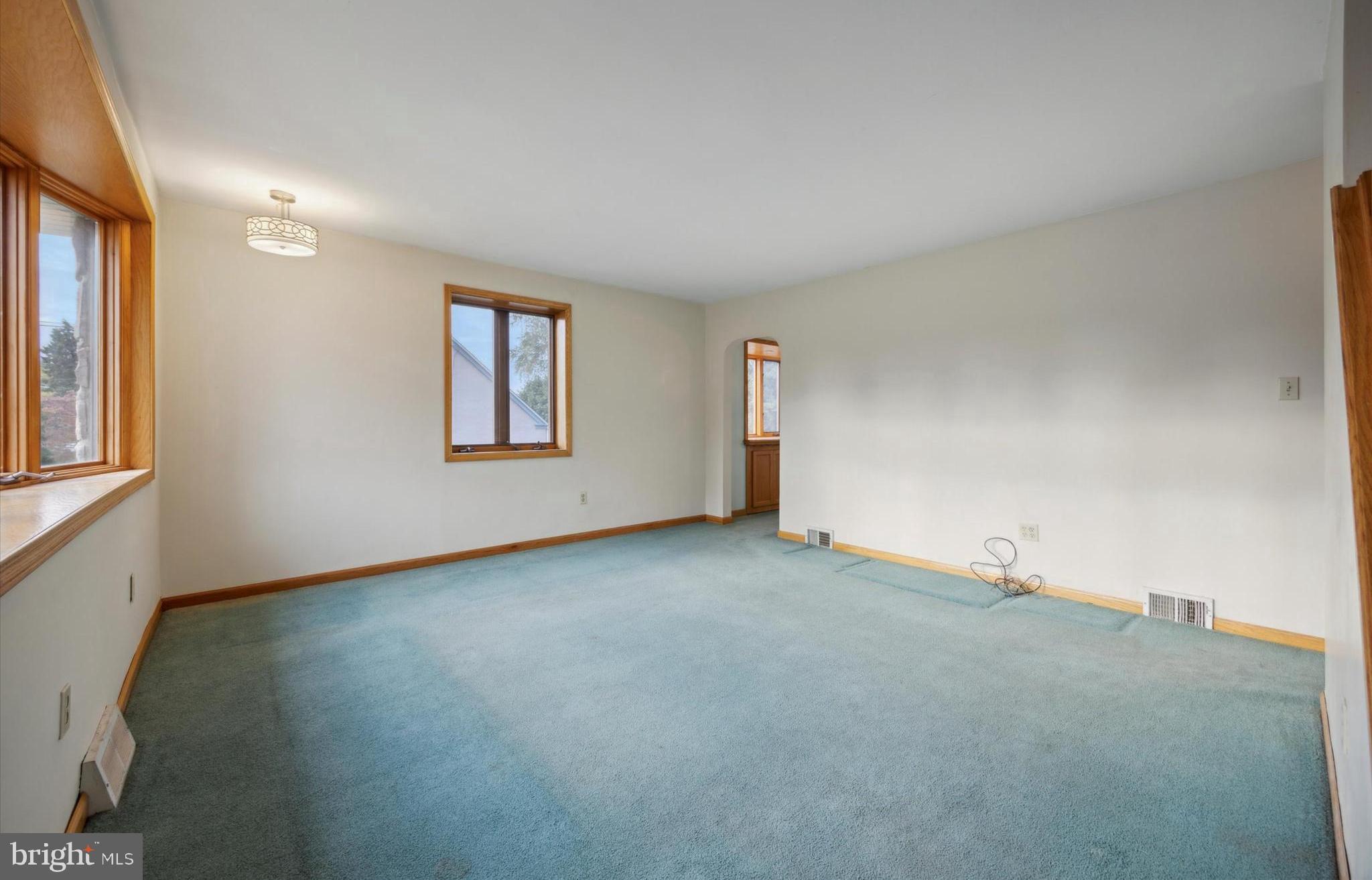 2573 Radcliffe Rd