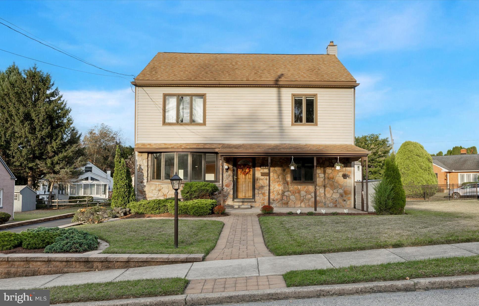 2573 Radcliffe Rd