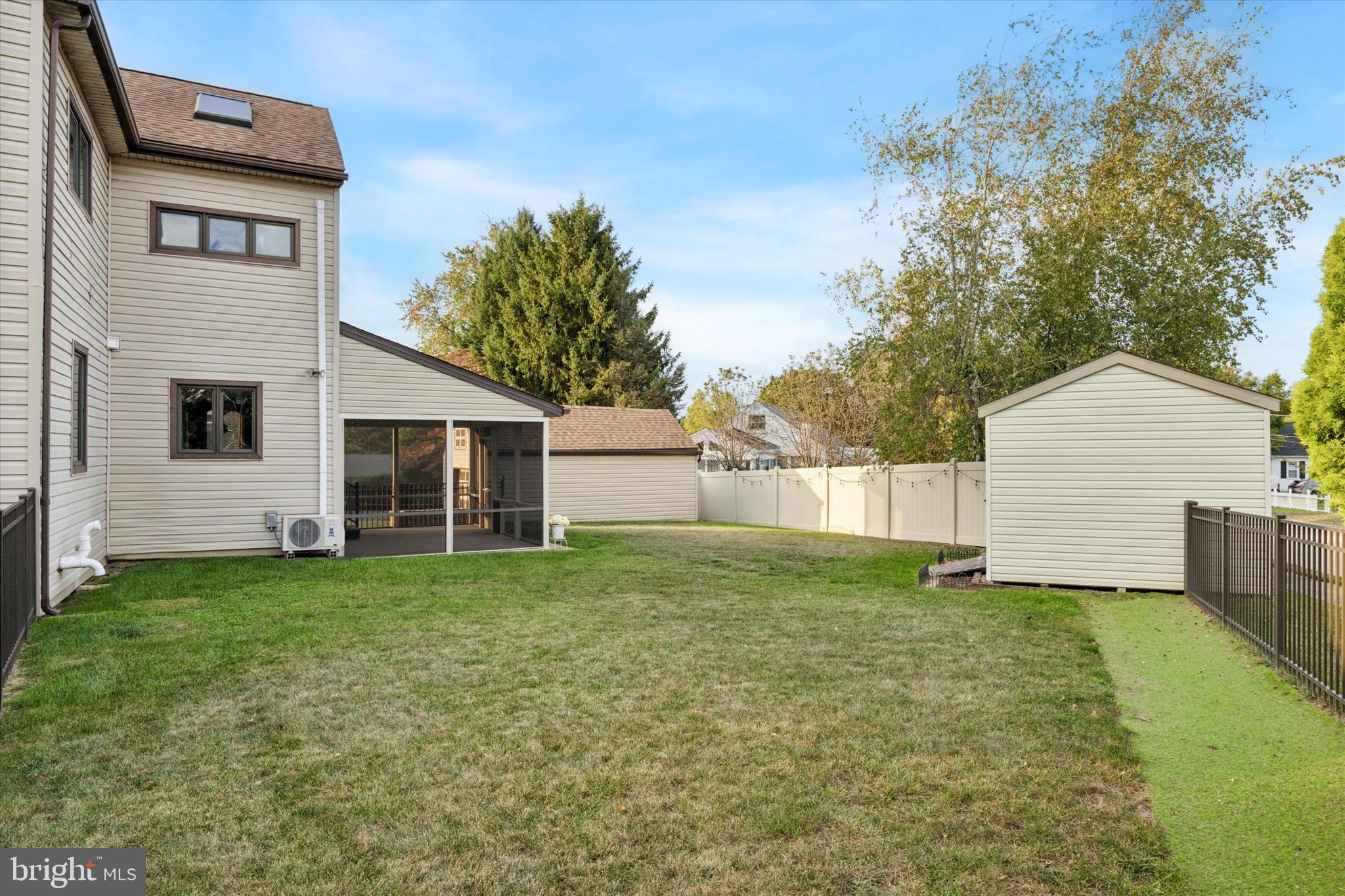 2573 Radcliffe Rd