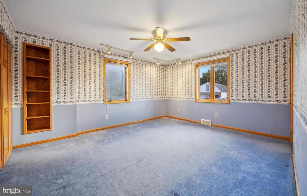 2573 Radcliffe Rd