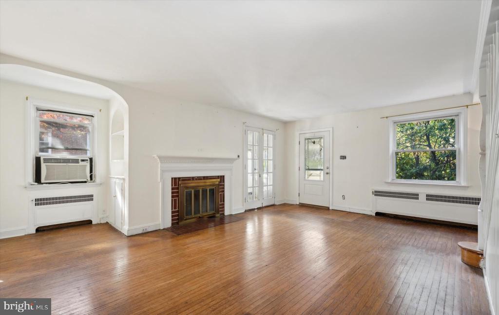 315 Lincoln Ave