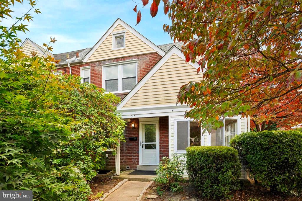 315 Lincoln Ave