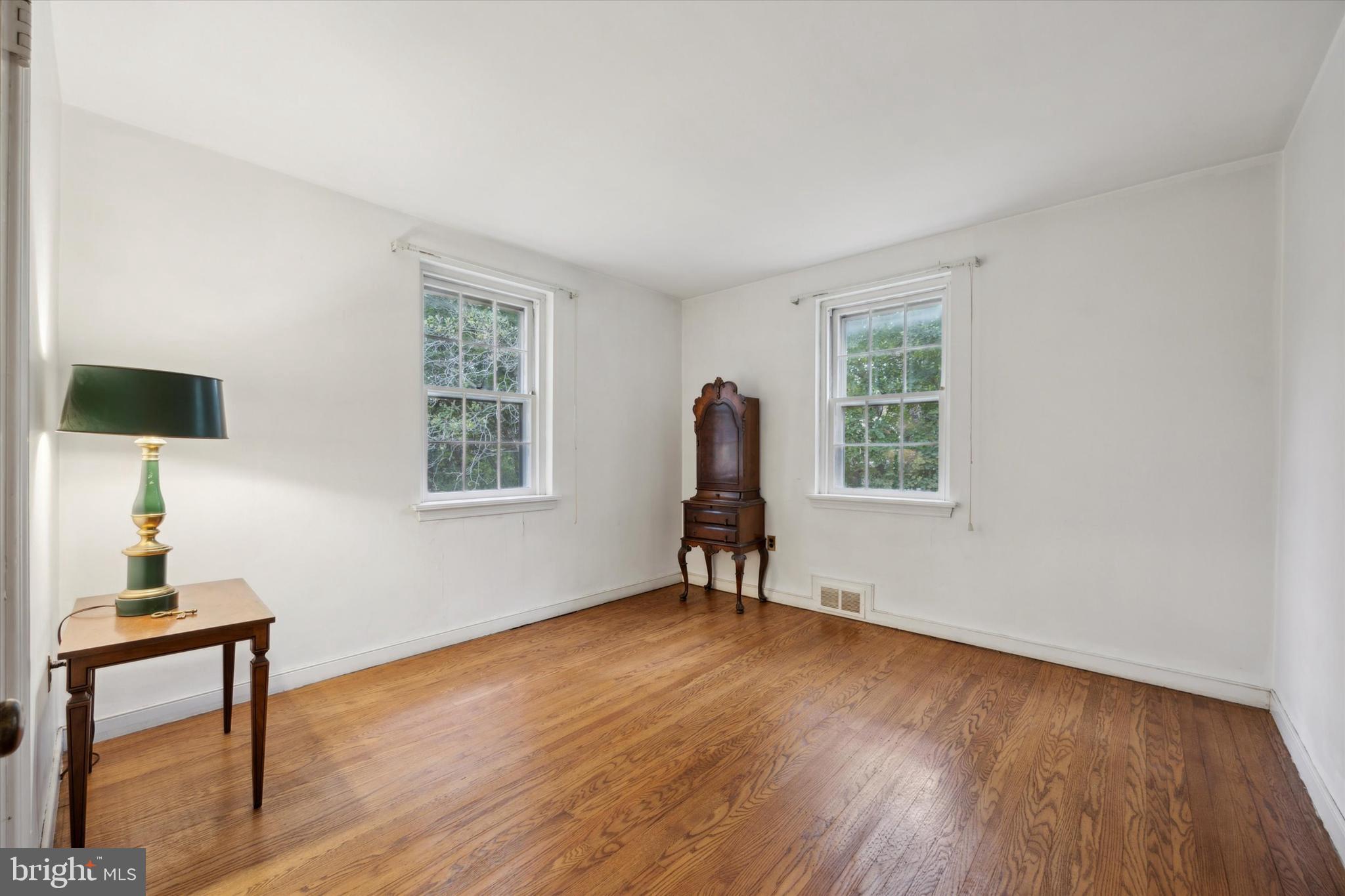 722 Sproul Rd