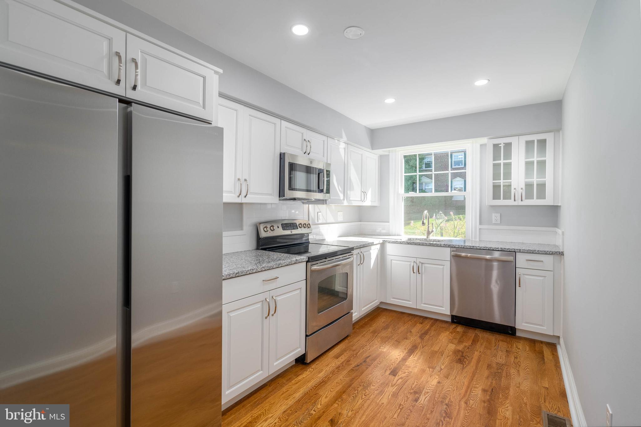 500 E Lancaster Ave #123a