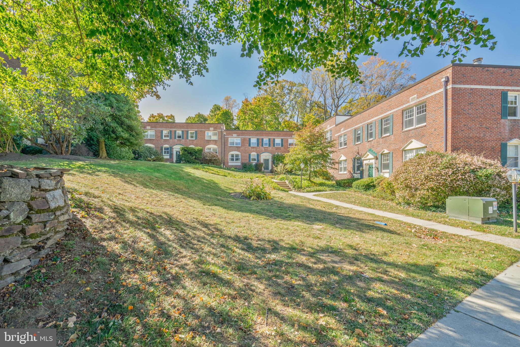 500 E Lancaster Ave #123a