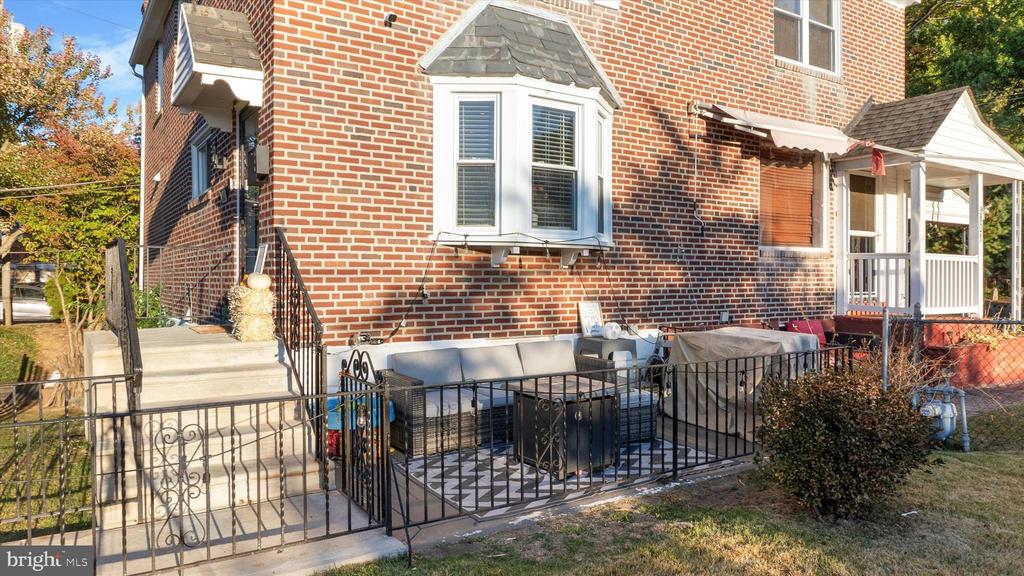 803 GAINSBORO ROAD