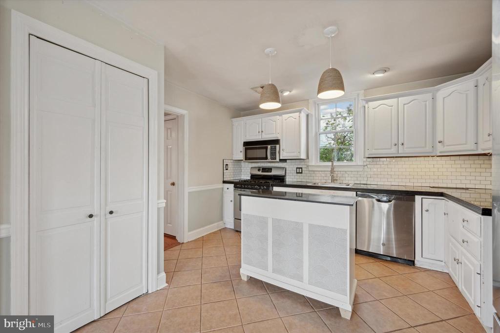 1501 Darby Rd
