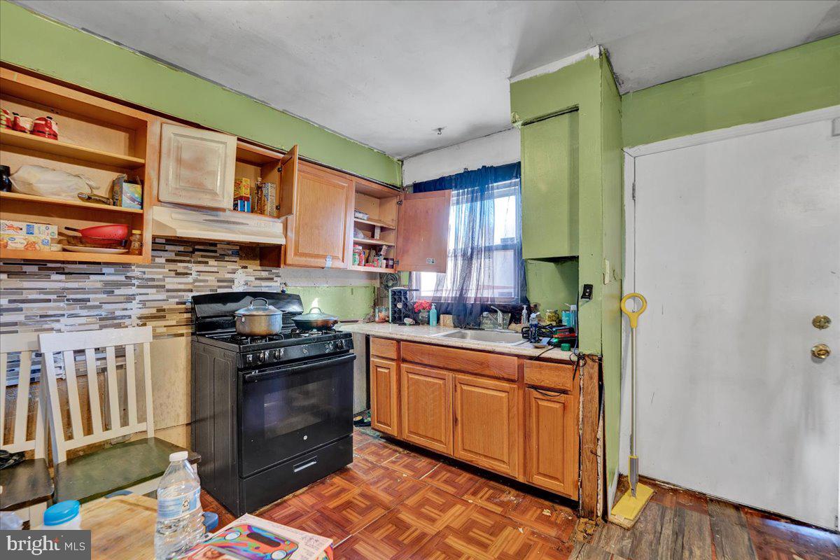 3305 Township Line Rd