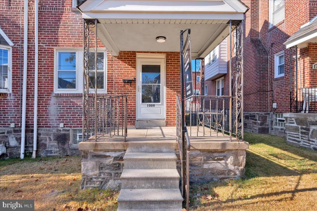 1008 Yeadon Ave