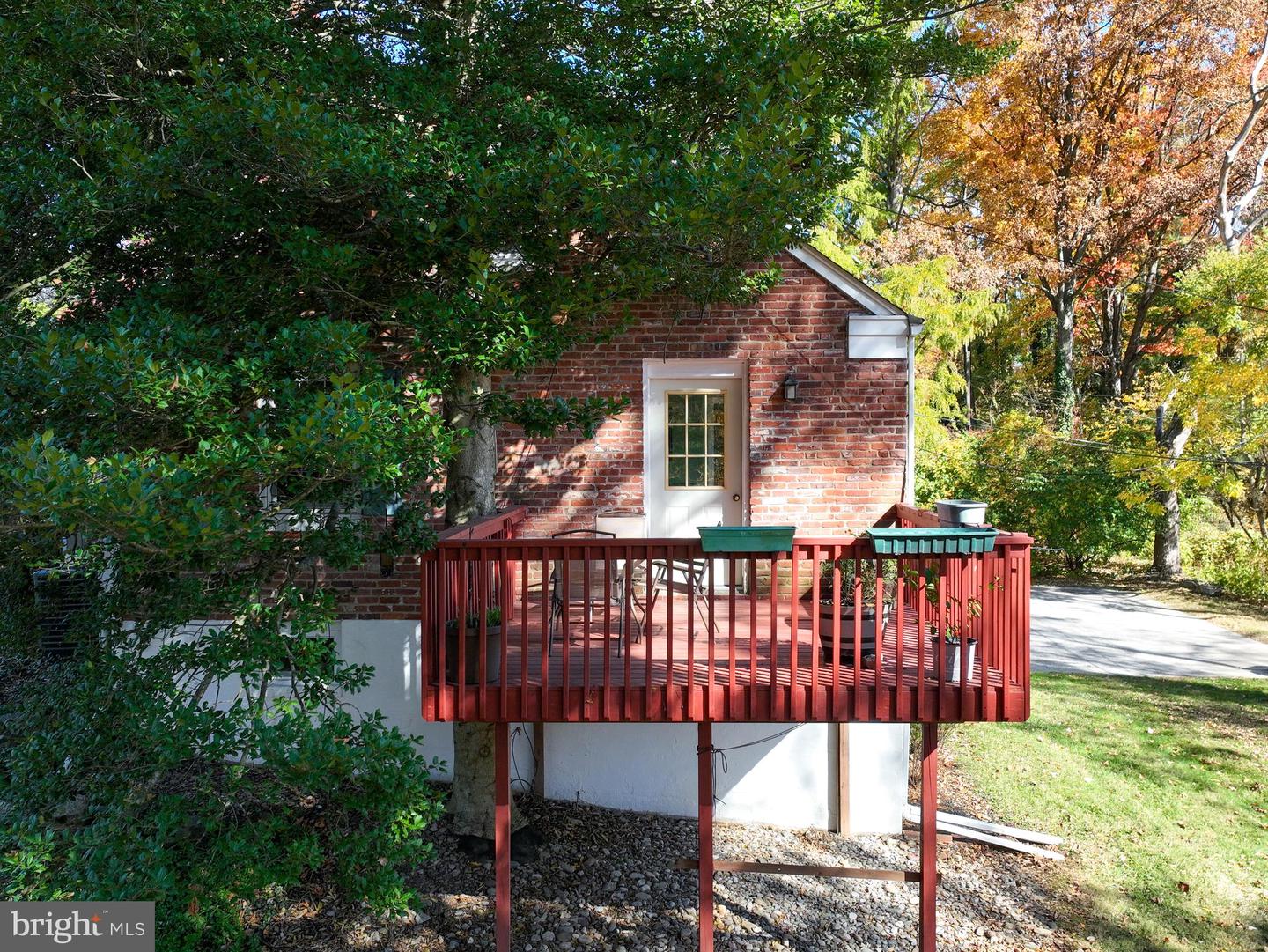 233 Sinkler Dr