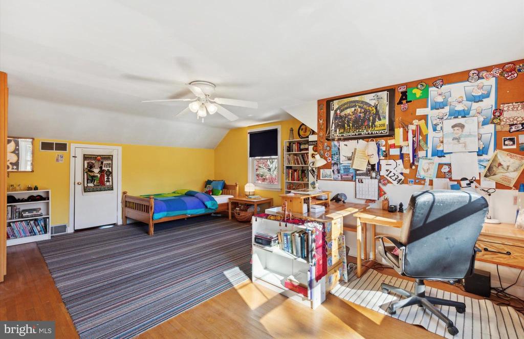 233 Sinkler Dr