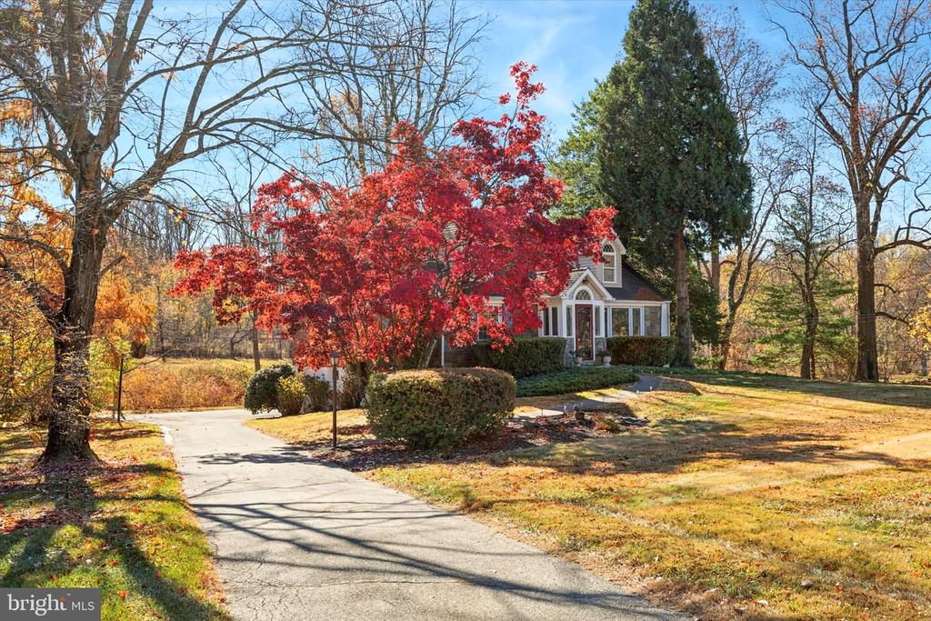 233 Sinkler Dr