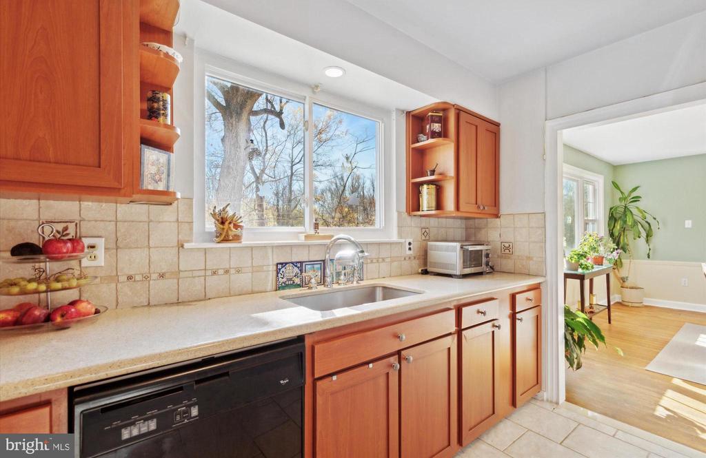 233 Sinkler Dr