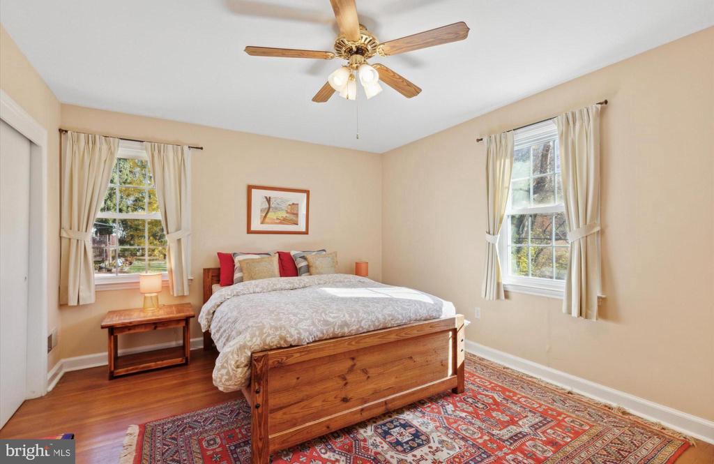233 Sinkler Dr