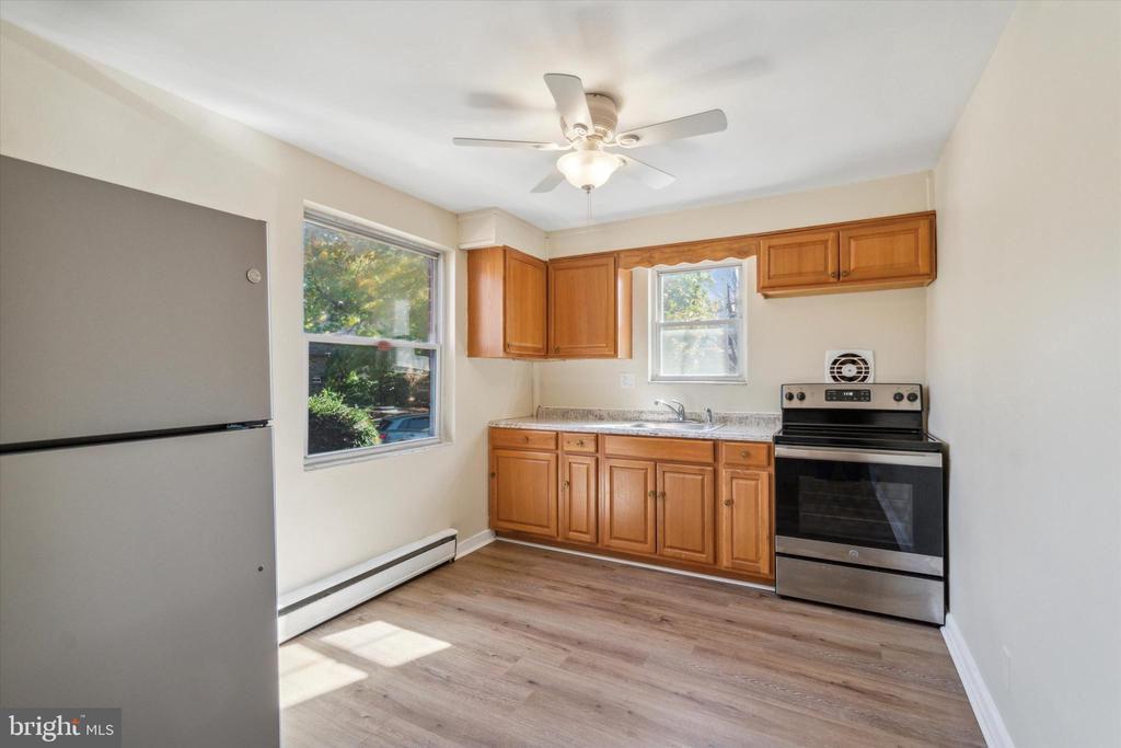 11 E PARK RD #A