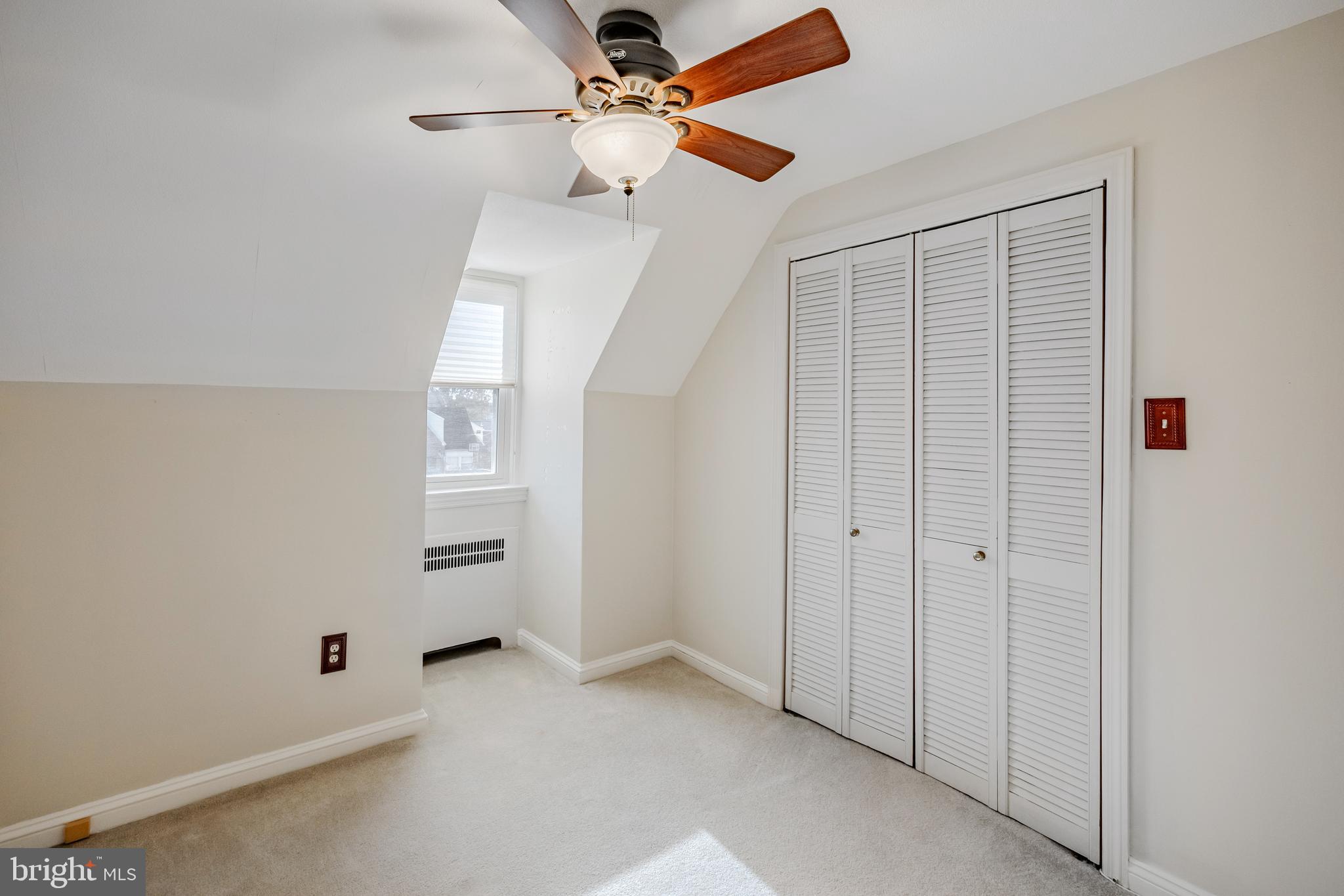228 Ivy Rock Ln