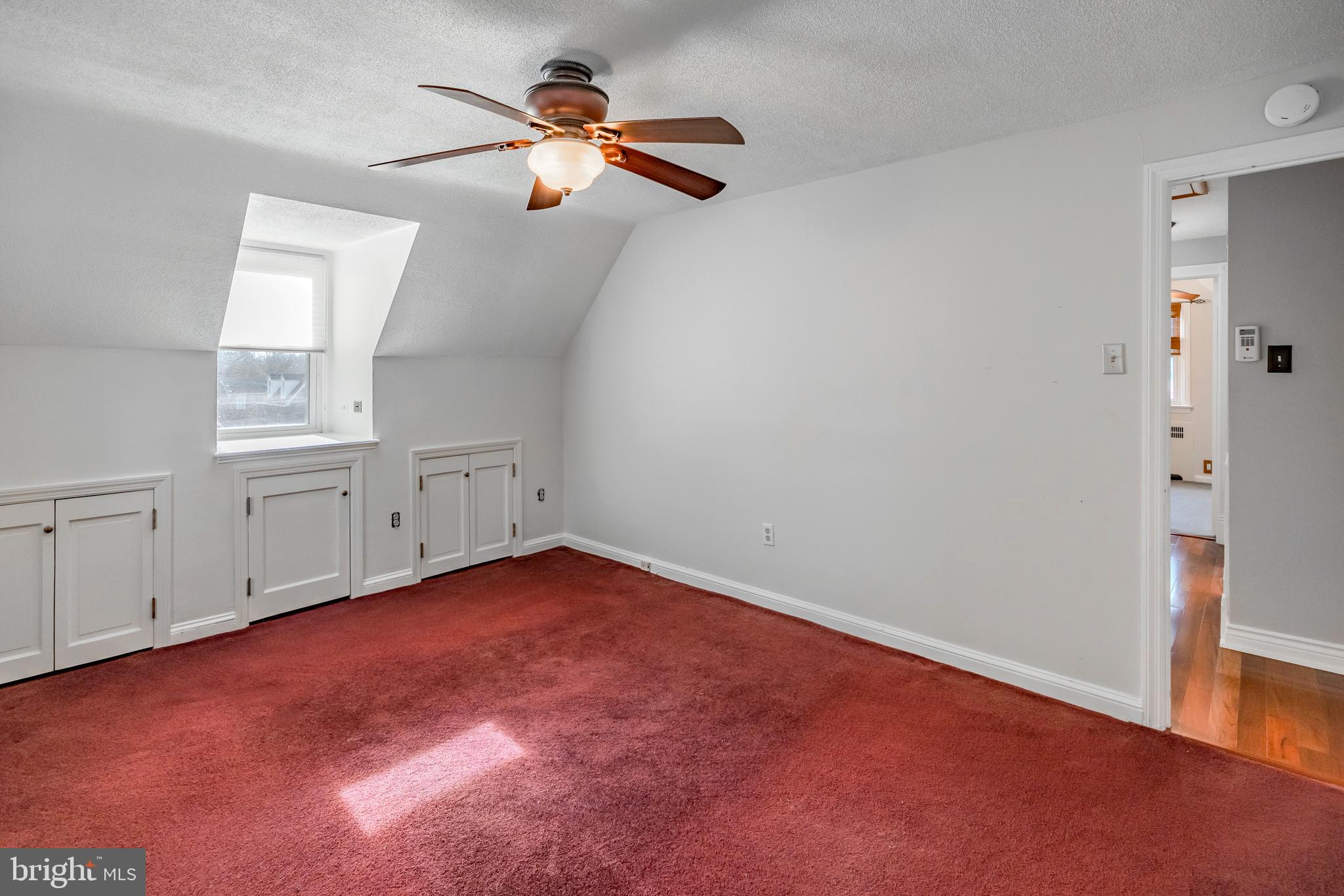 228 Ivy Rock Ln