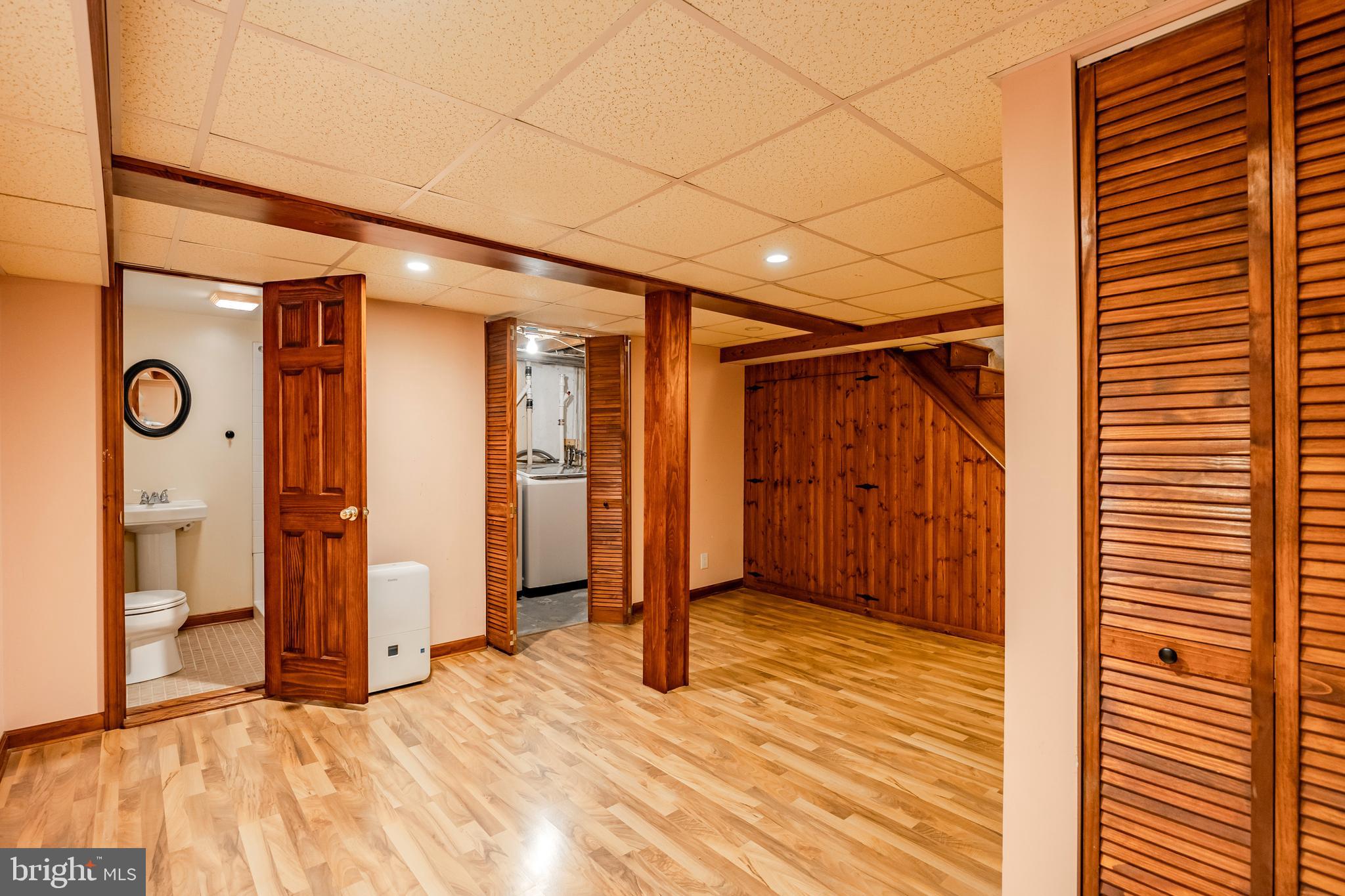 228 Ivy Rock Ln