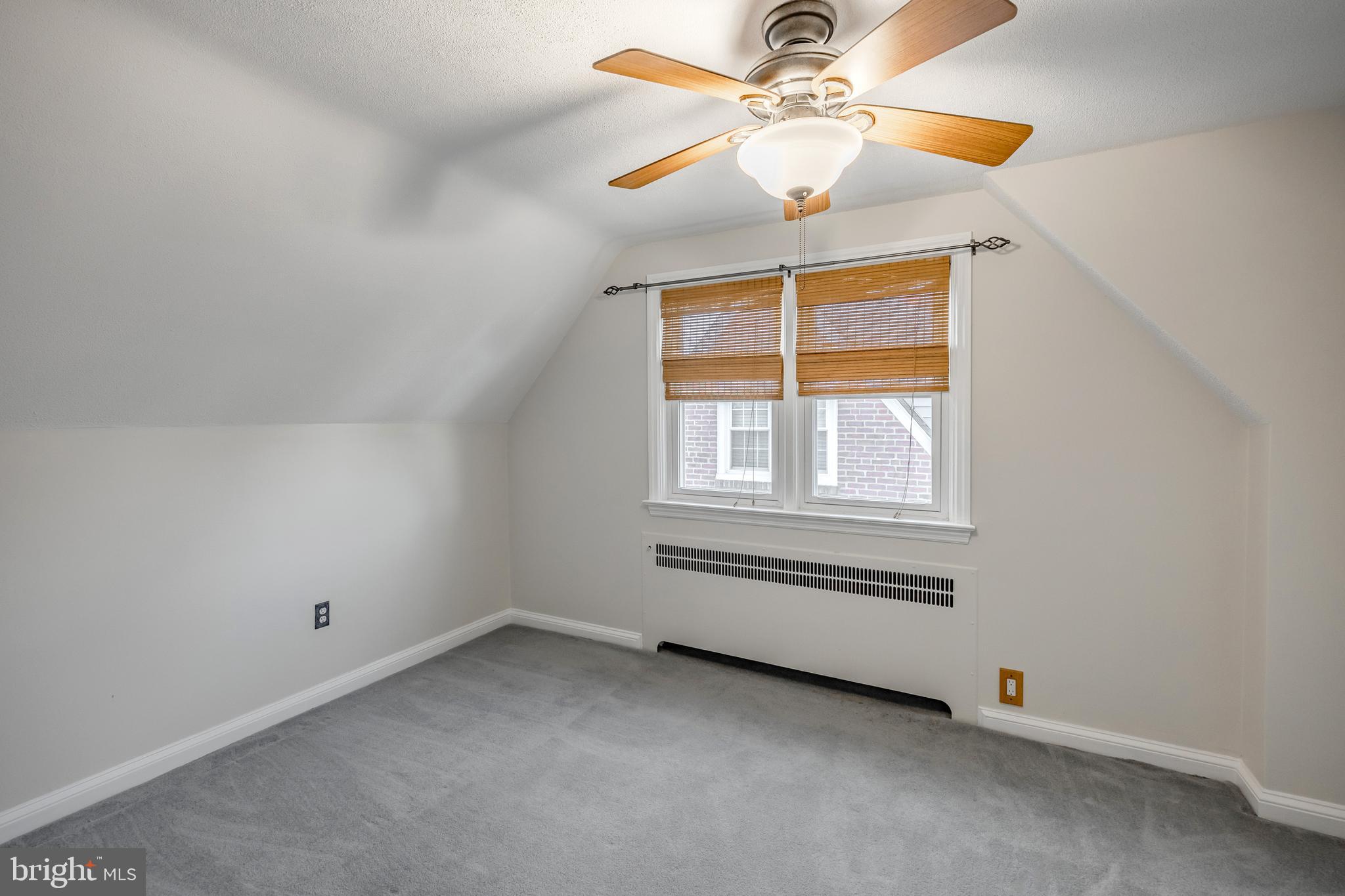 228 Ivy Rock Ln