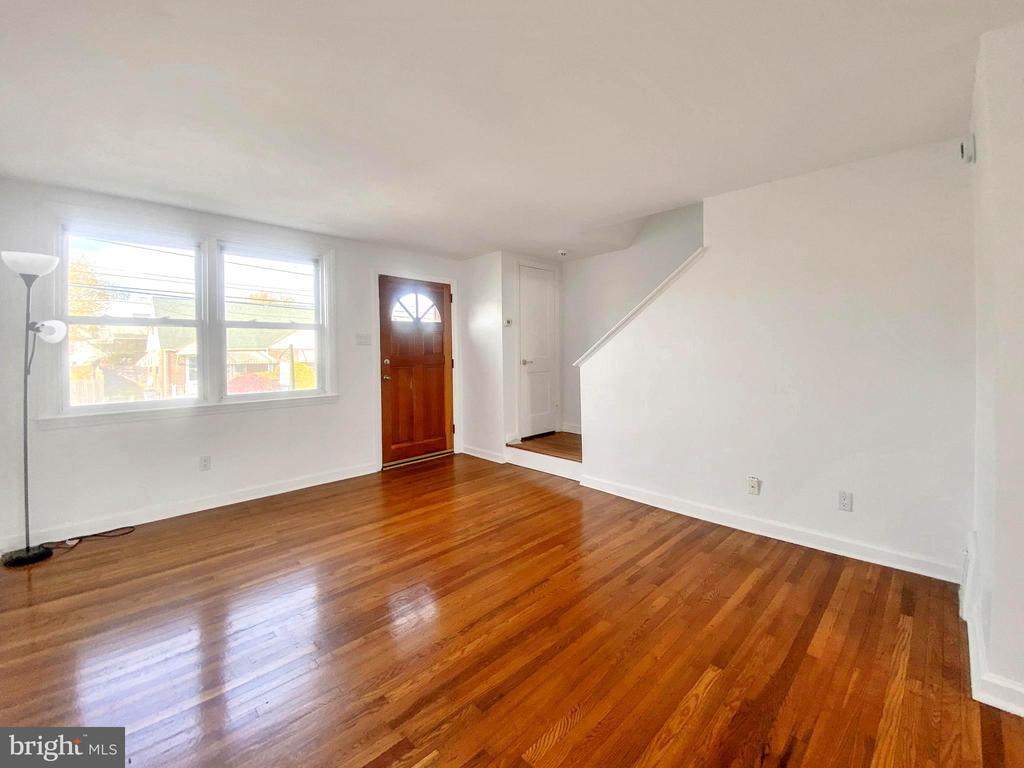 66 W Berkley Ave
