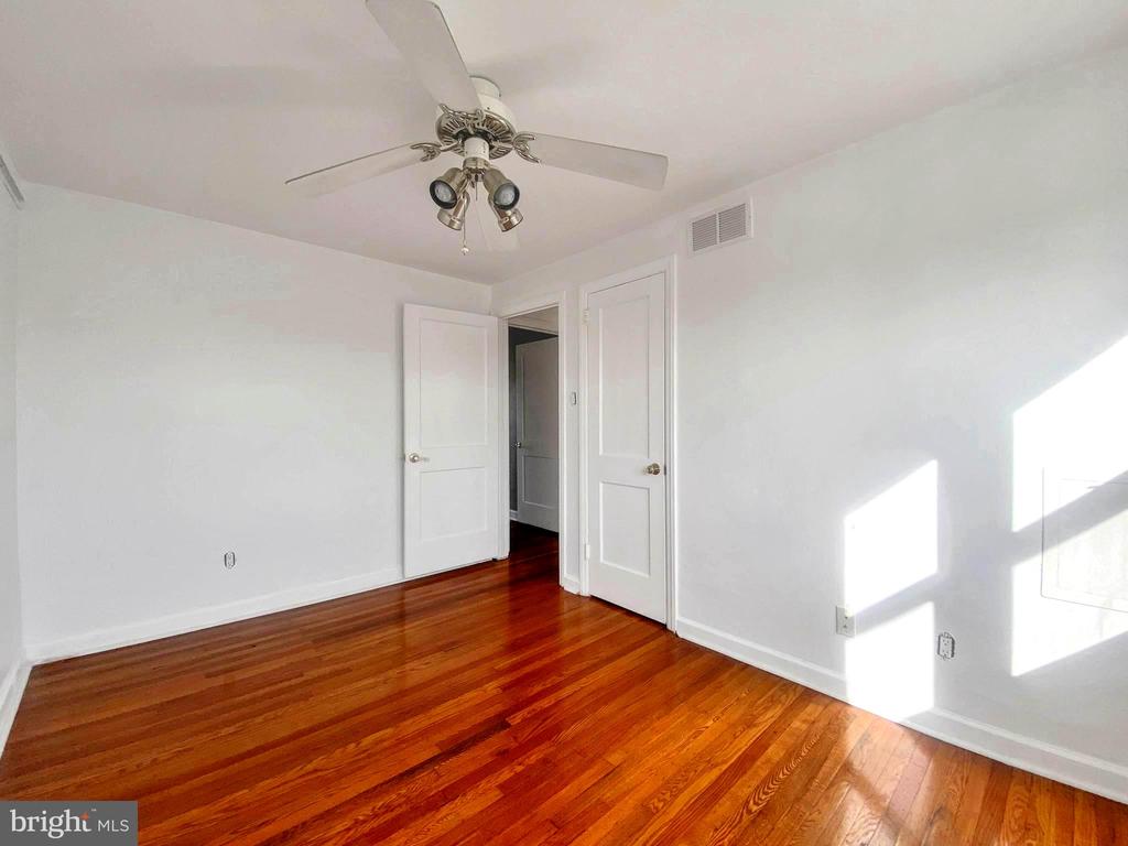 66 W Berkley Ave