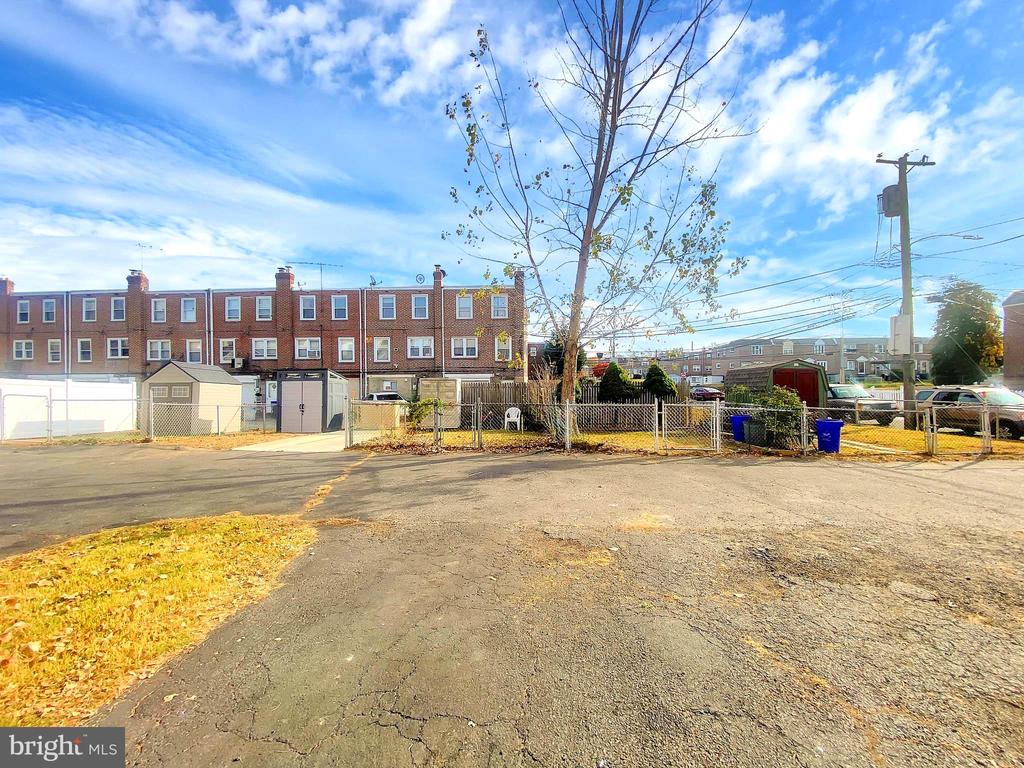 66 W Berkley Ave