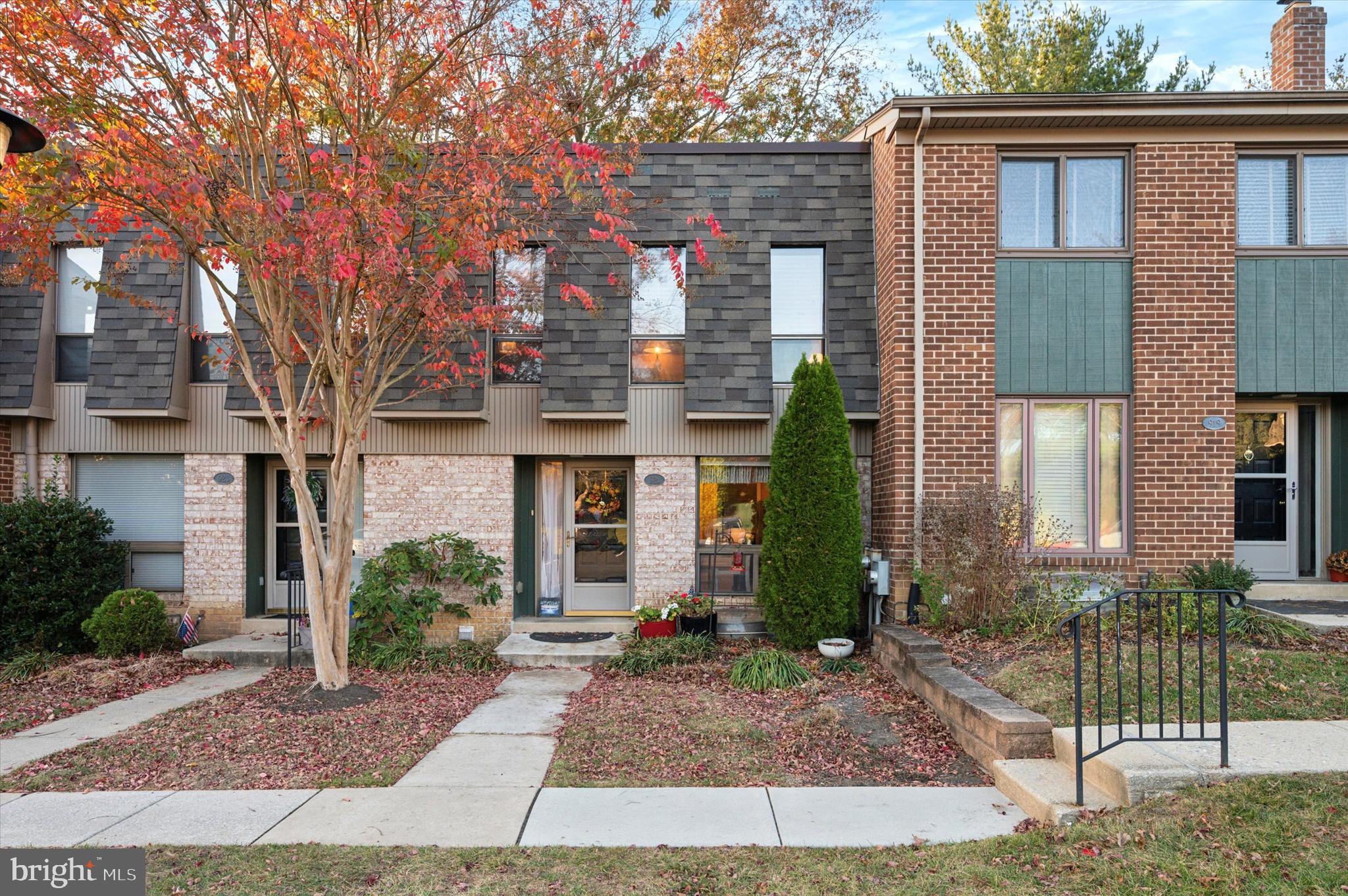 921 PUTNAM BLVD #113