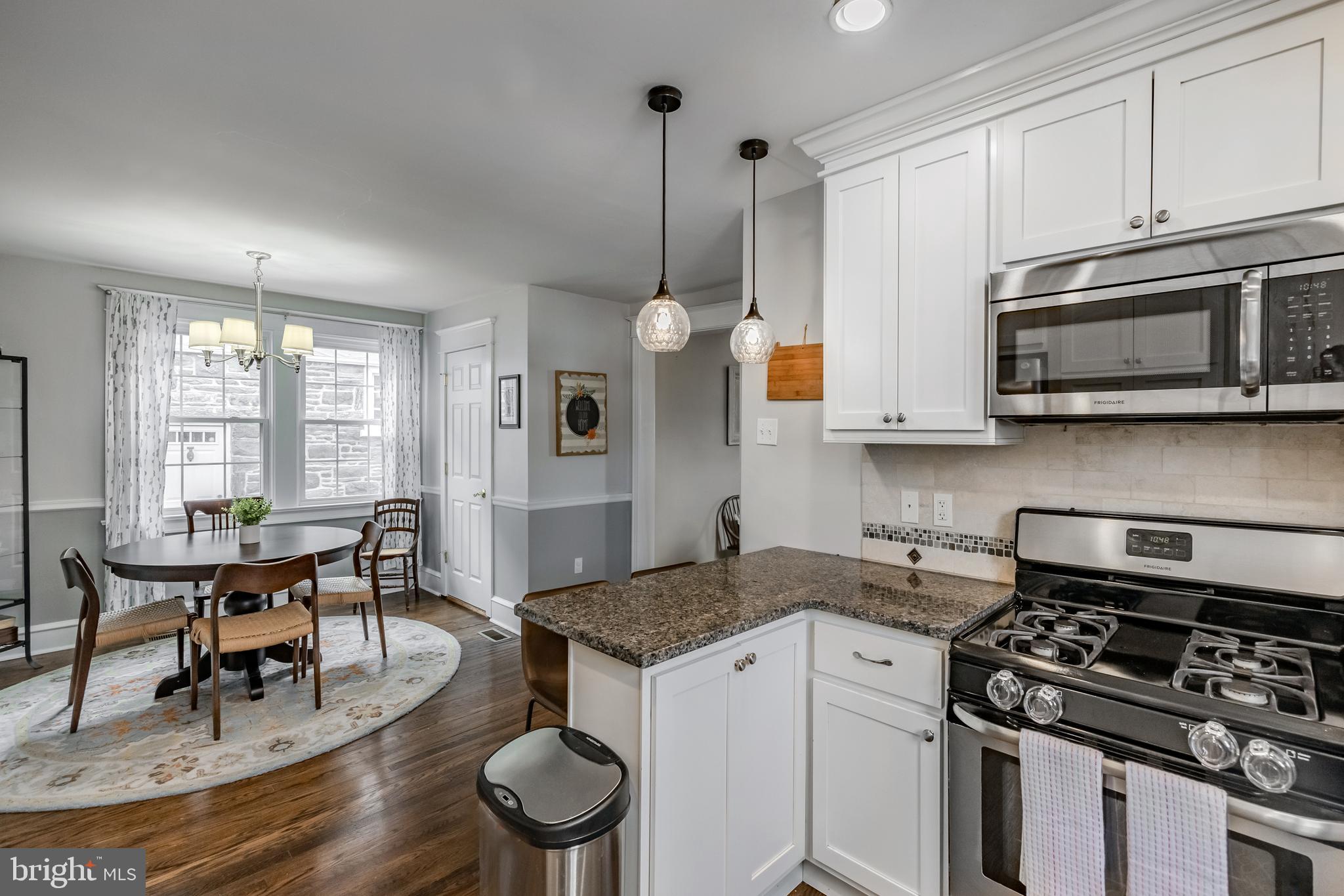 37 Sycamore Rd