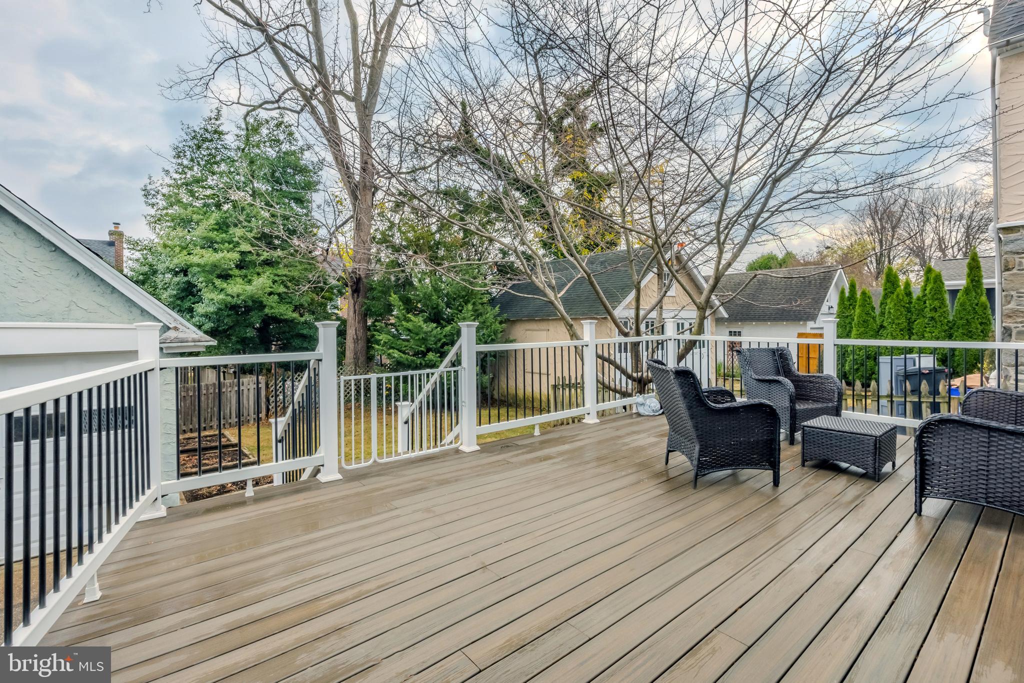 37 Sycamore Rd