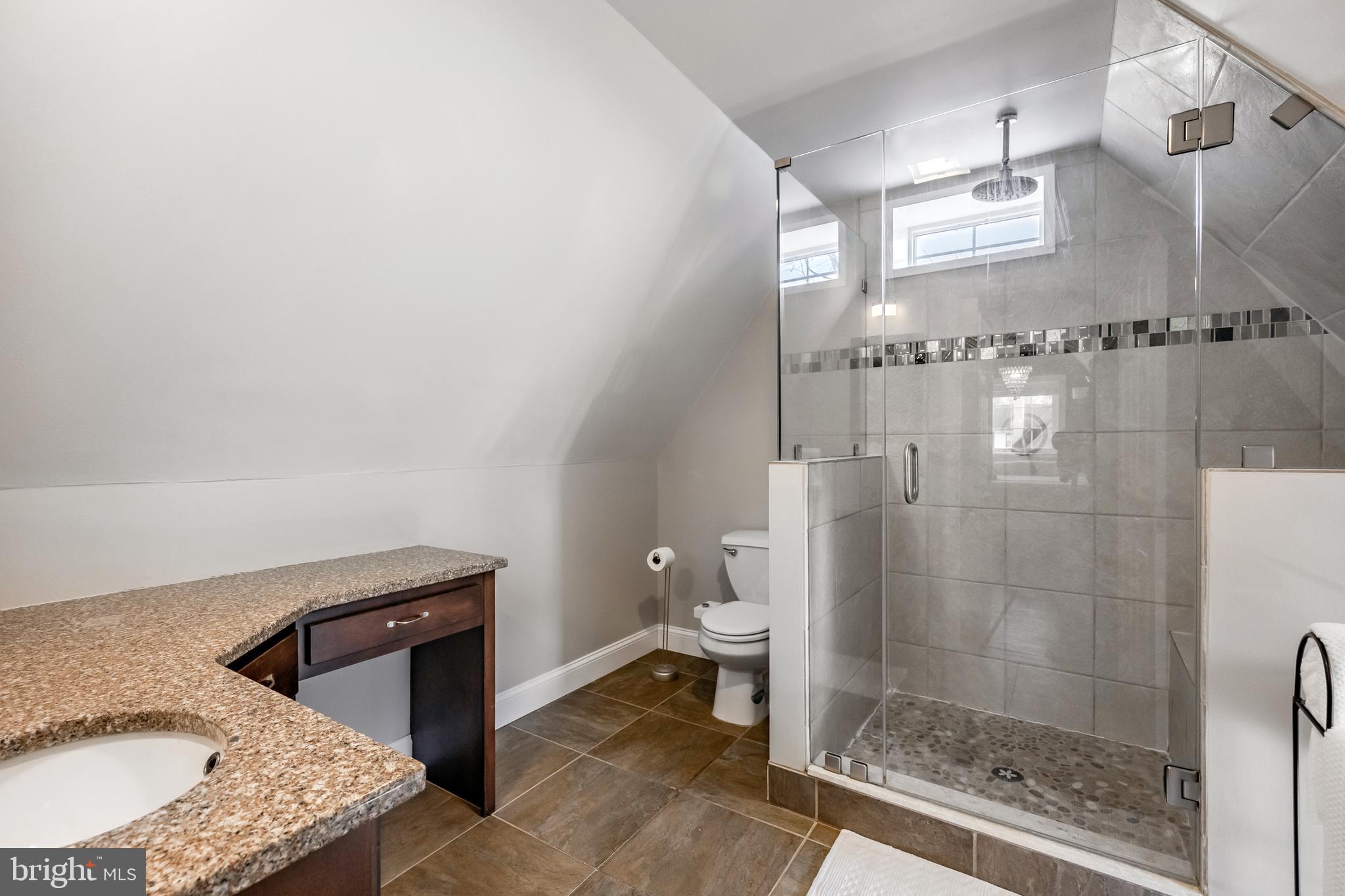 37 Sycamore Rd