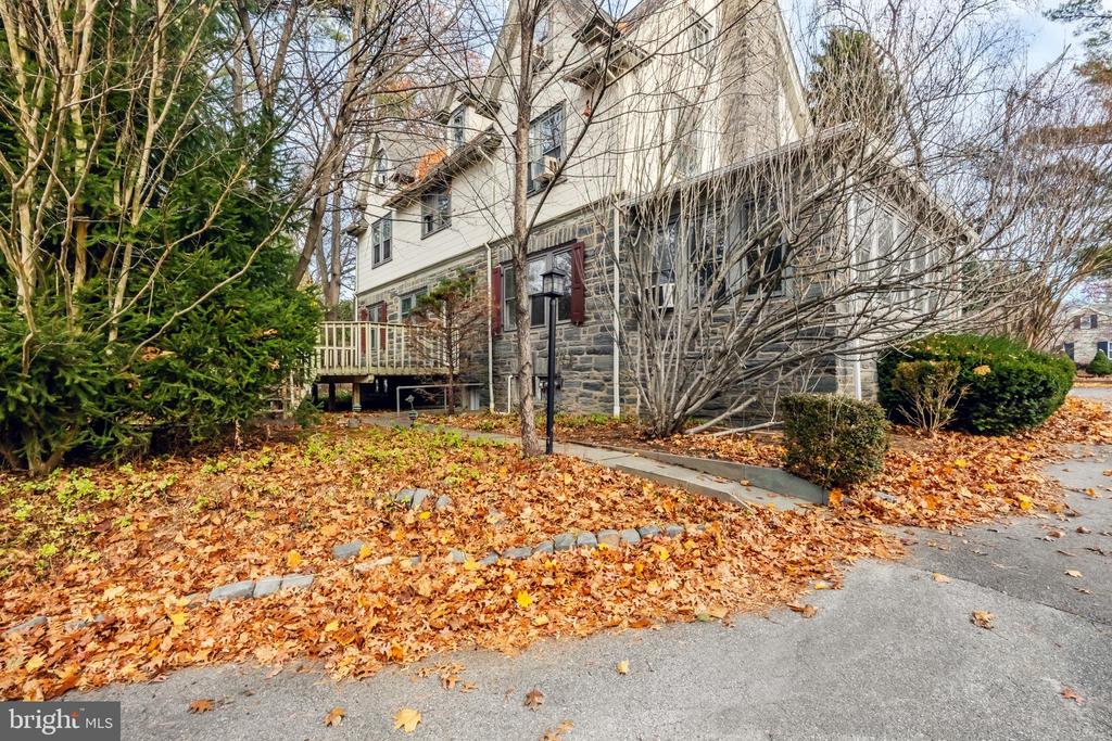 44 Haverford Rd