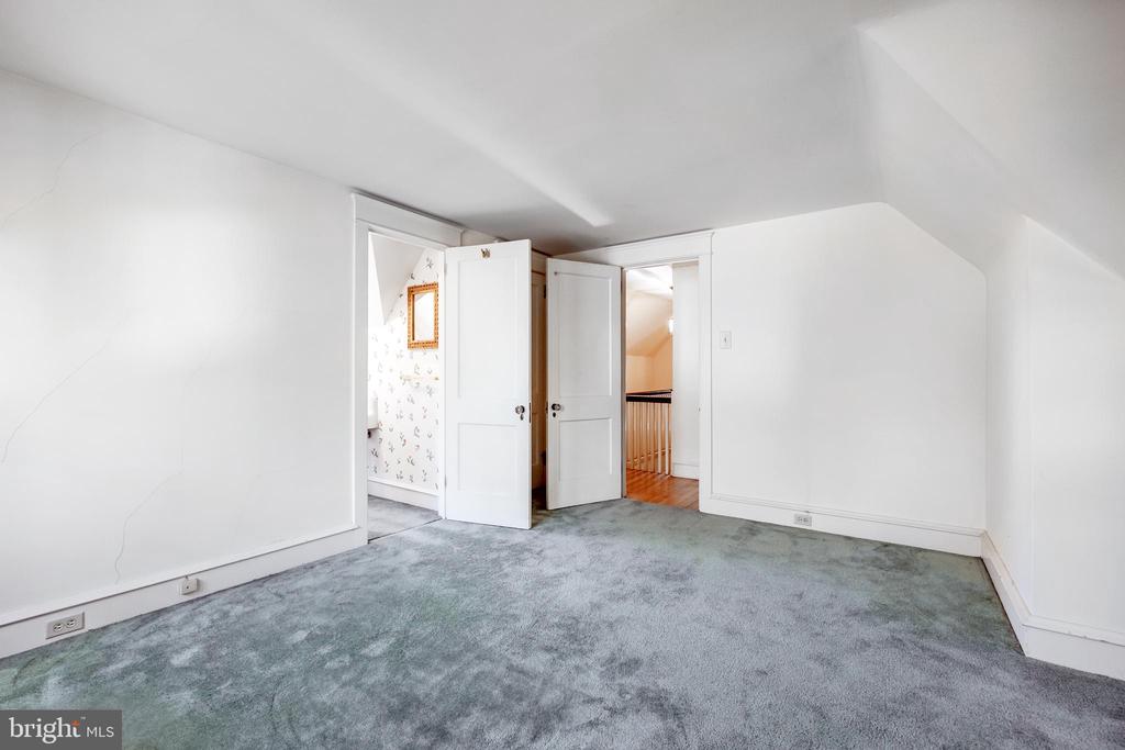 44 Haverford Rd